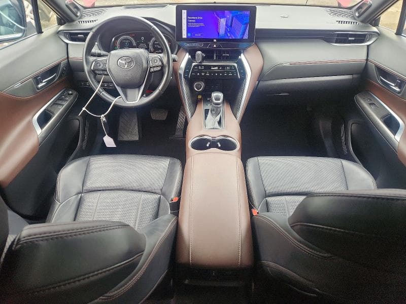 2023 TOYOTA VENZA LIMITED 8