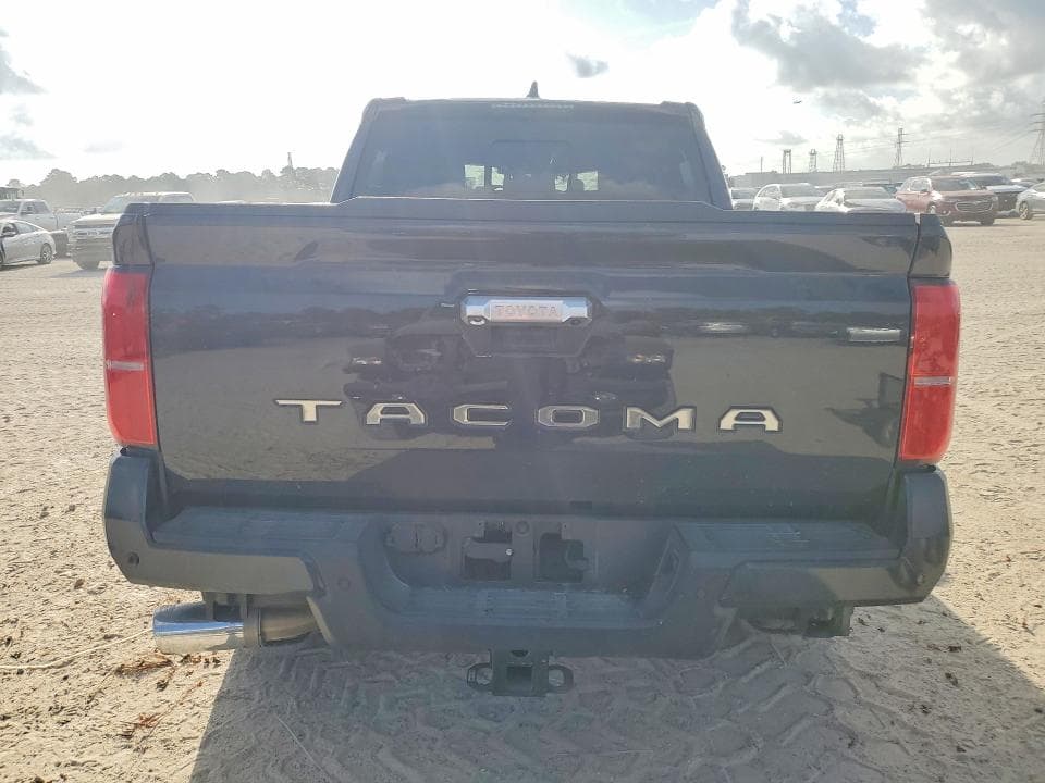 2024 TOYOTA TACOMA LIMITED 6