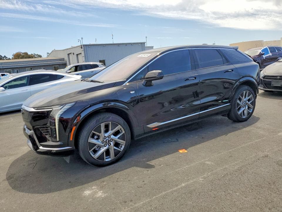 2025 CADILLAC OPTIQ LUXURY