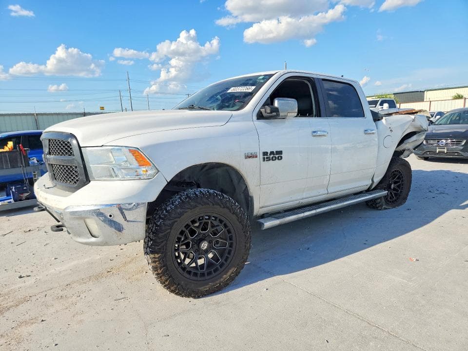 2018 RAM 1500 SLT - 1