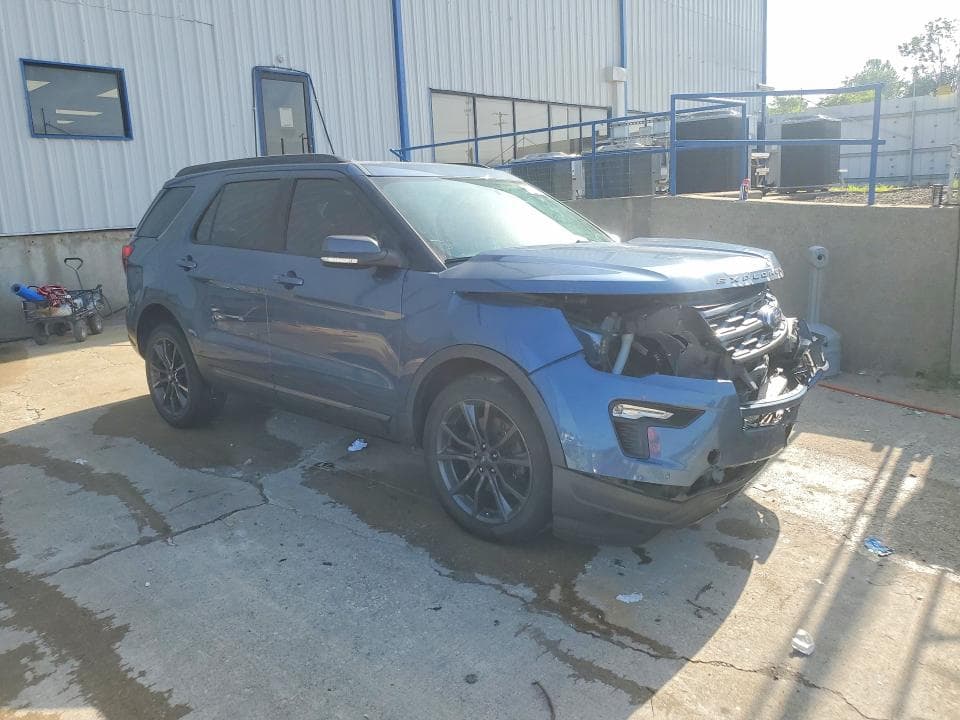 2018 FORD EXPLORER XLT 4