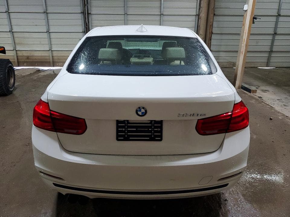 2018 BMW 330E 6