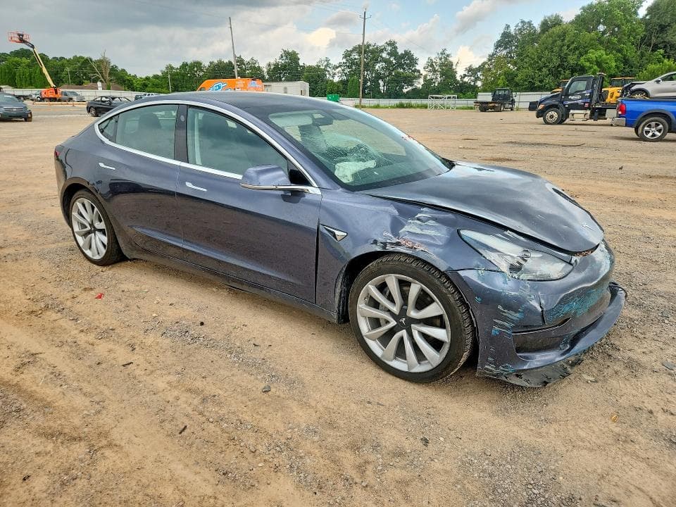 2019 TESLA MODEL 3 4