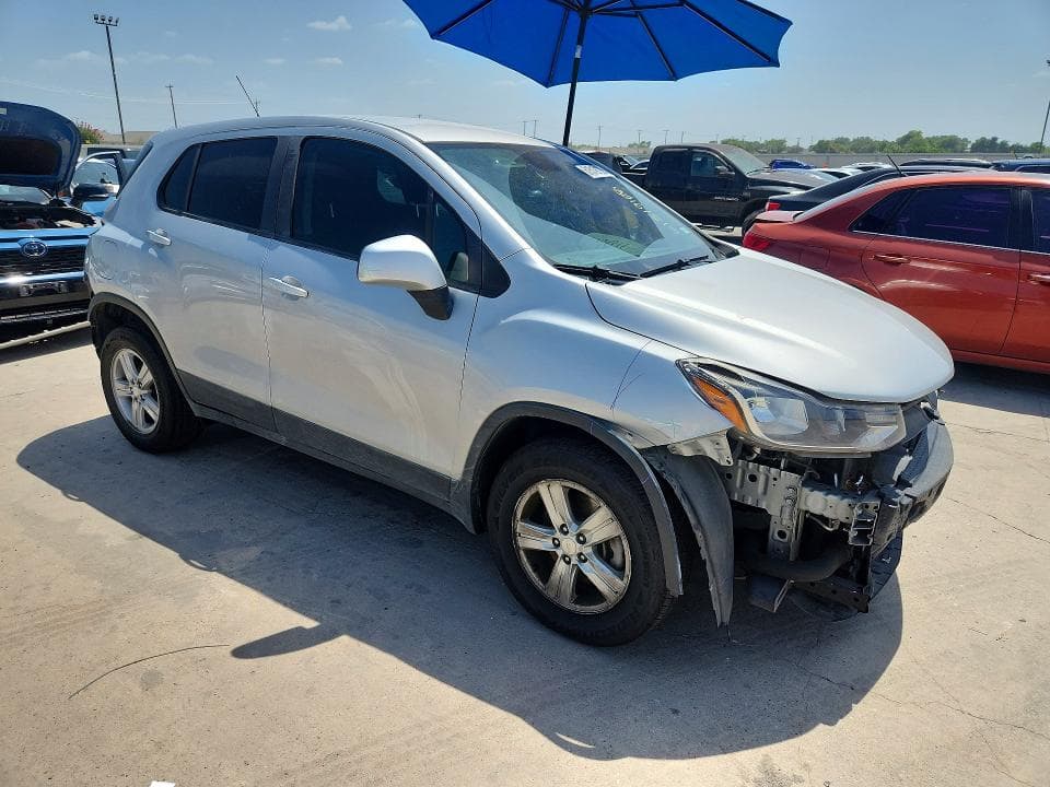 2019 CHEVROLET TRAX LS 4