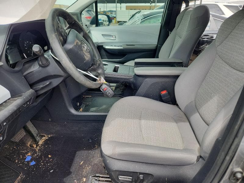 2026 TOYOTA SIENNA LE 7