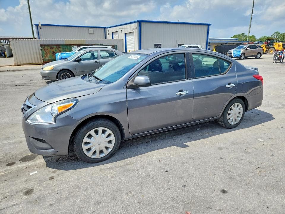 2019 NISSAN VERSA SV