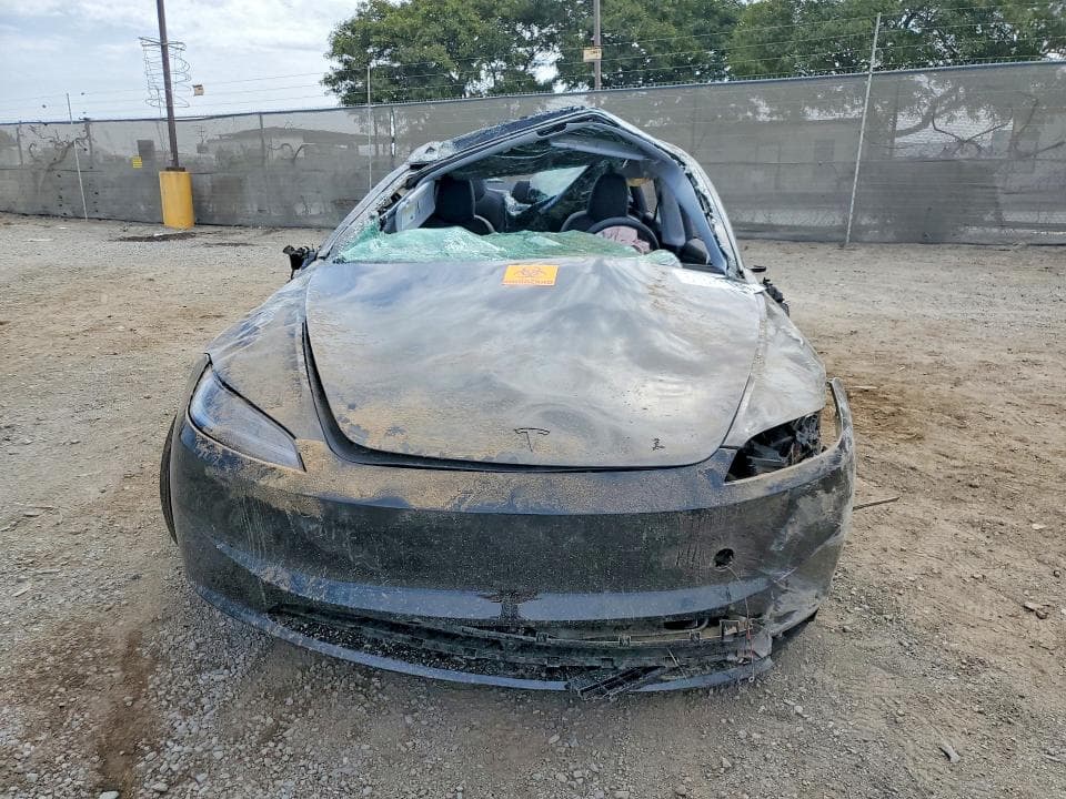 2026 TESLA MODEL 3 5