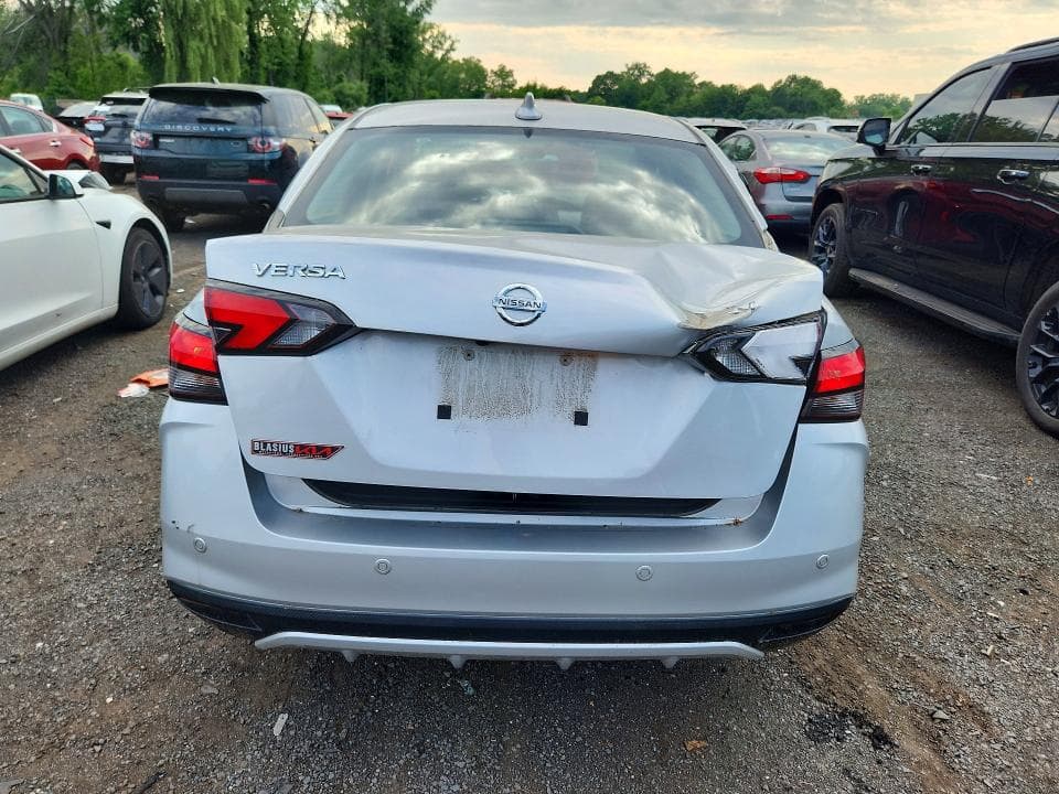 2021 NISSAN VERSA SV 6