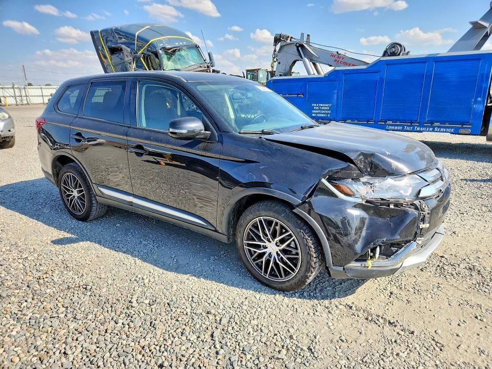 2018 MITSUBISHI OUTLANDER SE 4