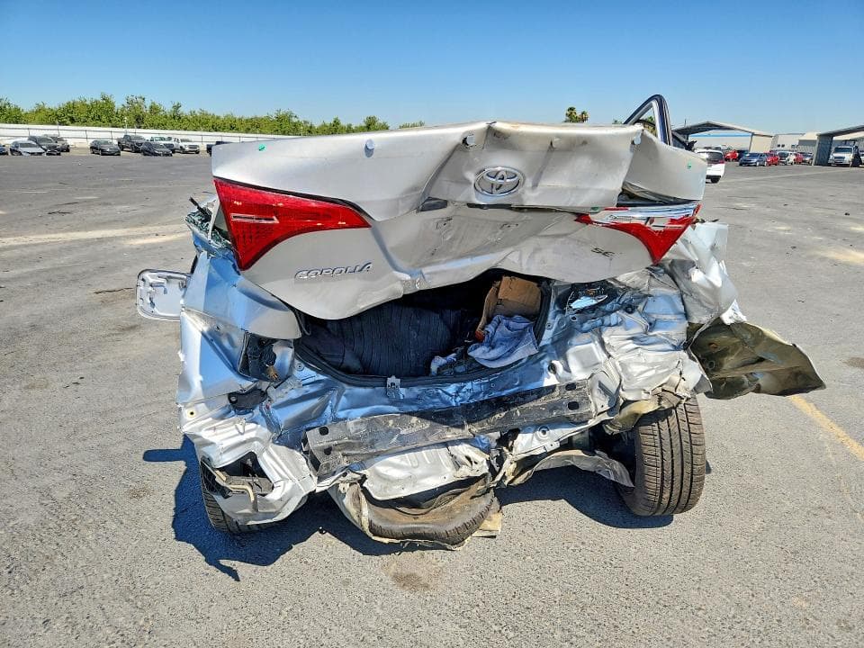 2018 TOYOTA COROLLA SE 6