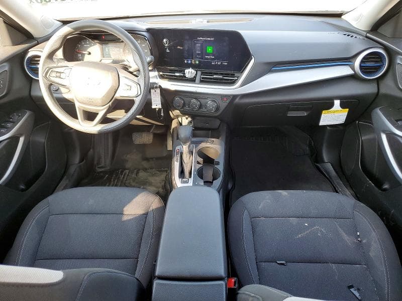2024 CHEVROLET TRAX LS 8