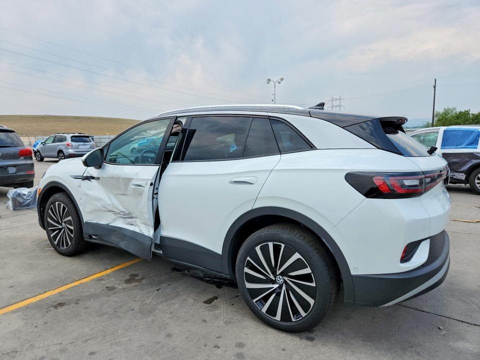 2023 VOLKSWAGEN ID.4 PRO S PLUS 2