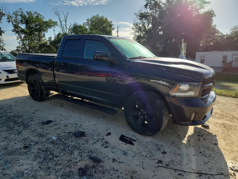 2017 RAM 1500 SPORT 4