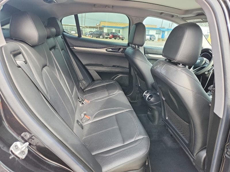 2019 ALFA ROMEO STELVIO 10