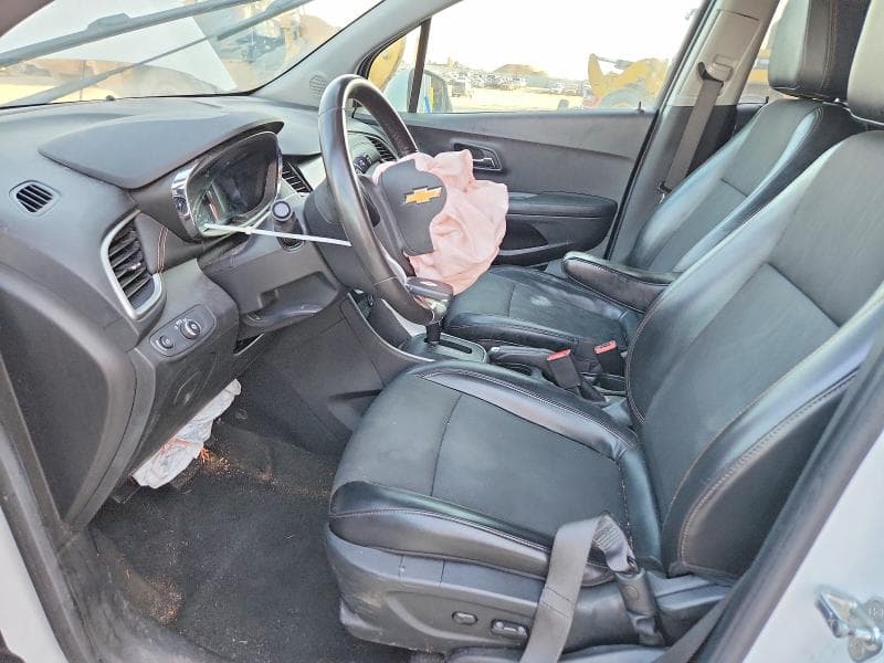 2021 CHEVROLET TRAX 1LT 7