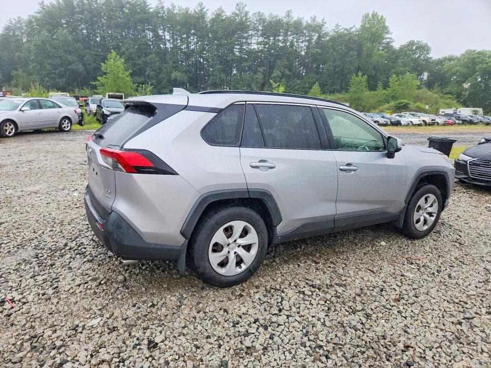 2019 TOYOTA RAV4 LE 3