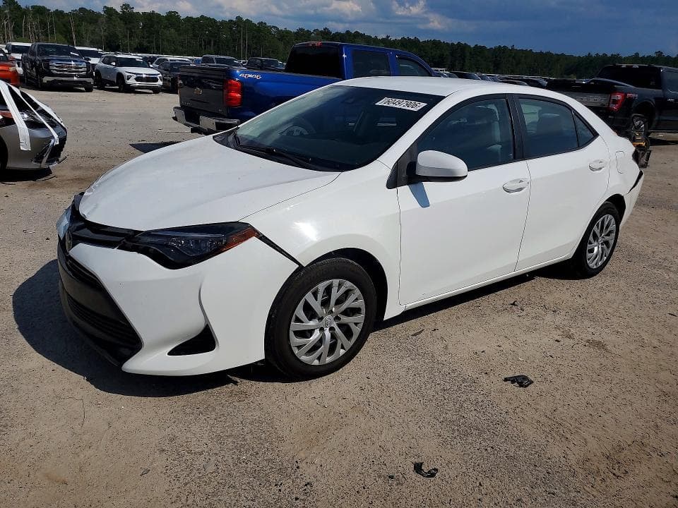2017 TOYOTA COROLLA LE - 1