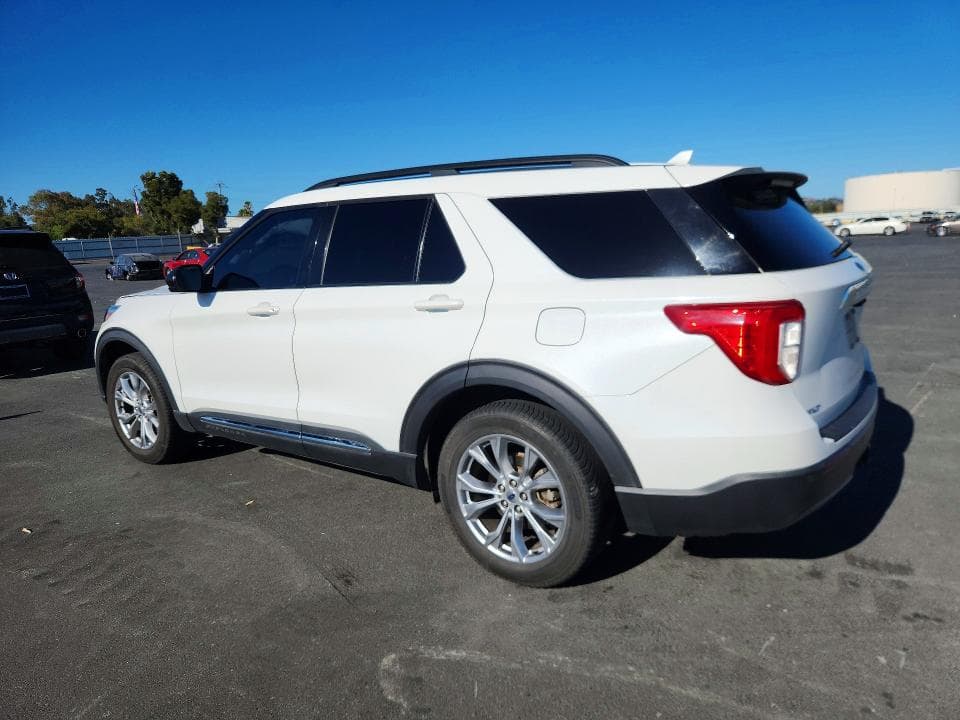 2020 FORD EXPLORER XLT 2