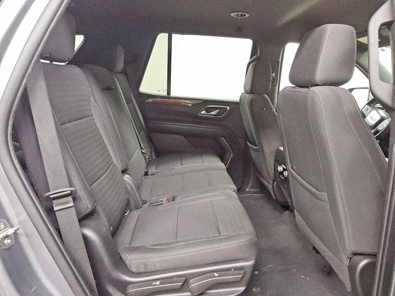 2022 GMC YUKON SLE 11