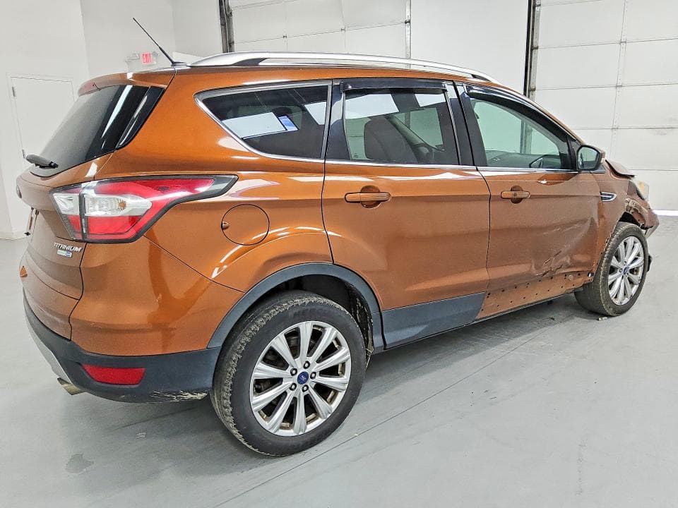 2017 FORD ESCAPE TITANIUM 3