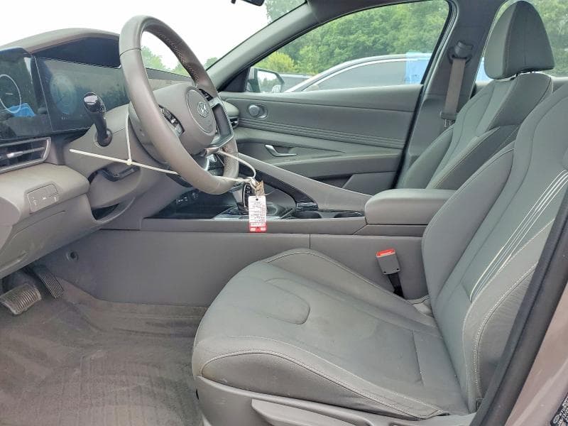 2023 HYUNDAI ELANTRA SEL 7