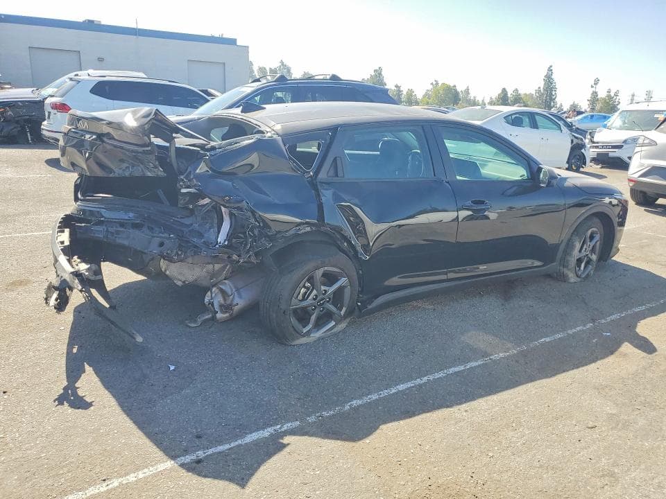2025 KIA K4 LXS 3