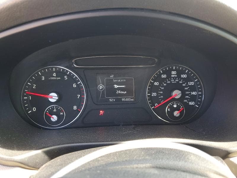 2017 KIA SORENTO LX 9