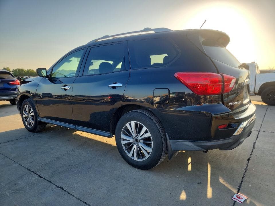 2017 NISSAN PATHFINDER SV 2