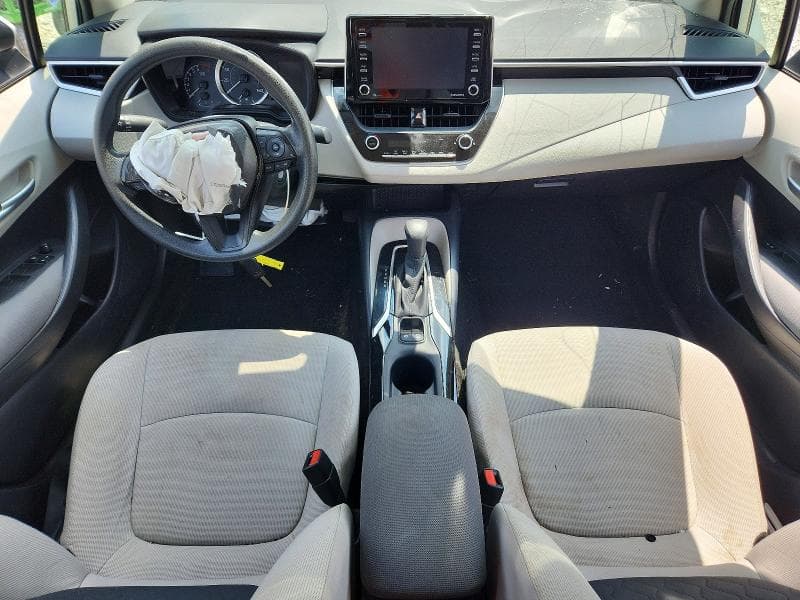 2021 TOYOTA COROLLA LE 8