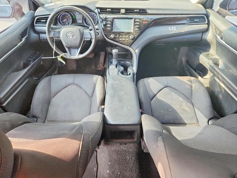 2019 TOYOTA CAMRY LE 8