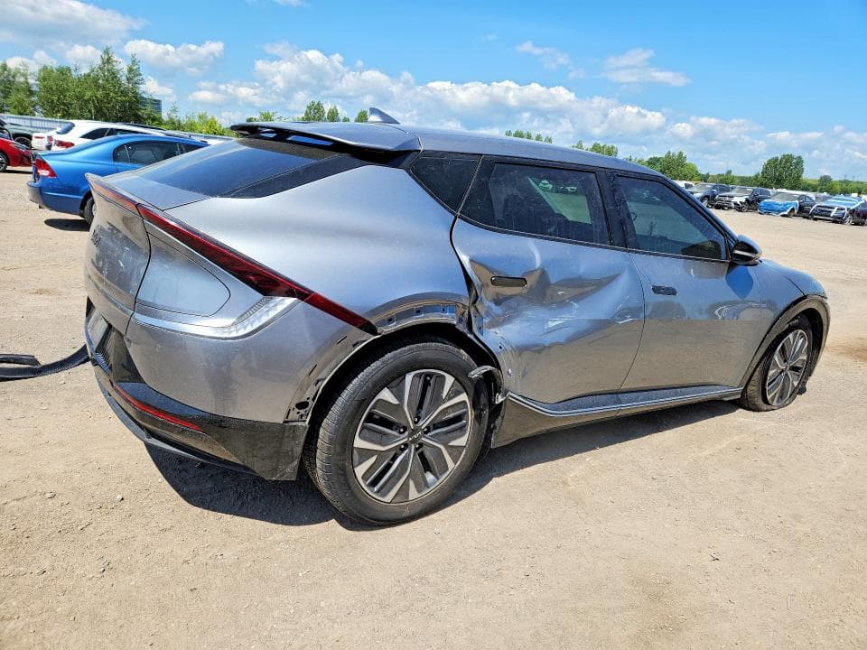 2022 KIA EV6 WIND 3