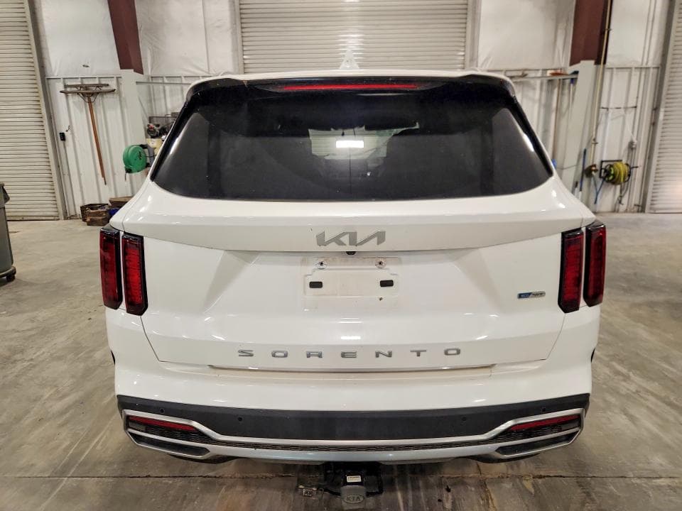 2022 KIA SORENTO S 6