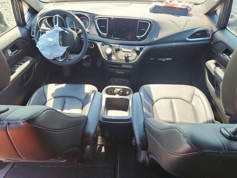 2025 CHRYSLER PACIFICA SELECT 8