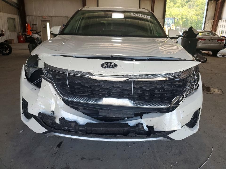 2021 KIA SELTOS S 5
