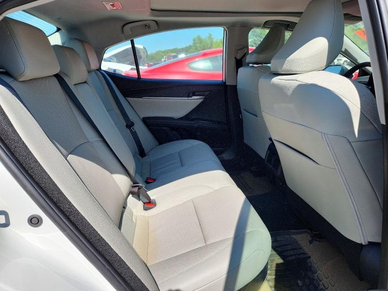 2025 TOYOTA CAMRY XLE 10