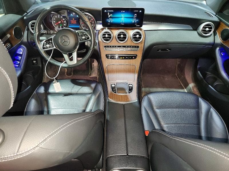 2020 MERCEDES-BENZ GLC 300 4MATIC 8