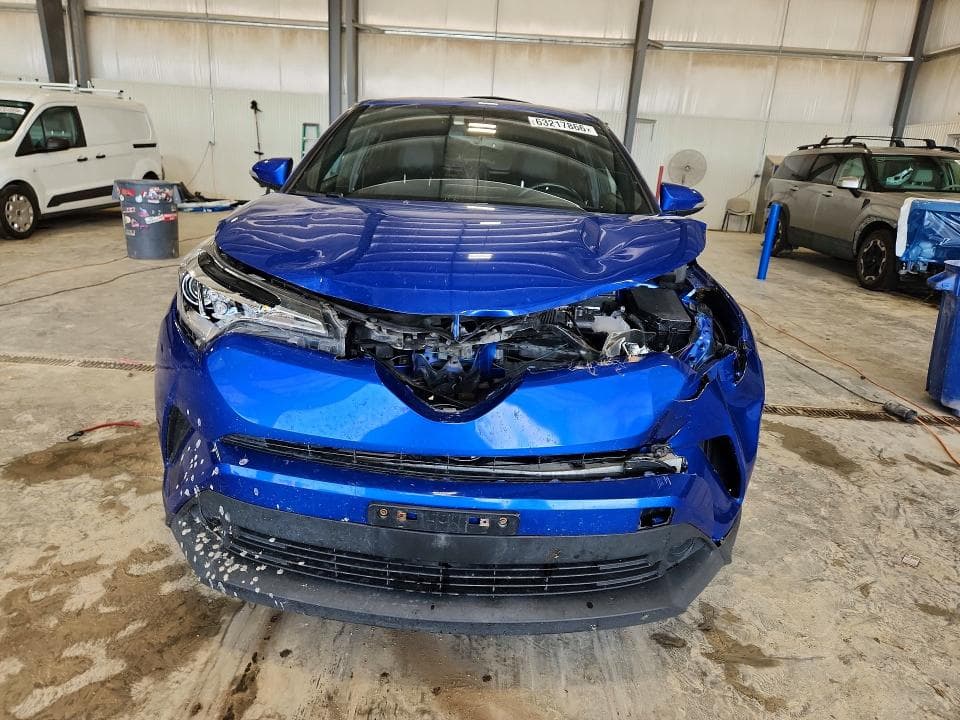 2018 TOYOTA C-HR XLE 5