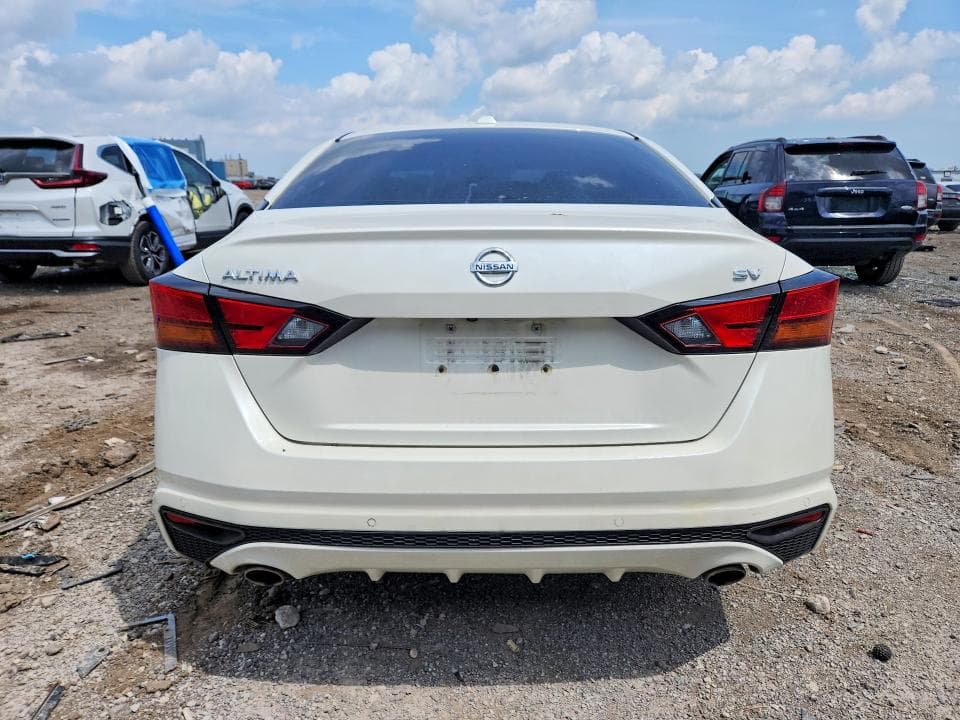 2019 NISSAN ALTIMA SV 6