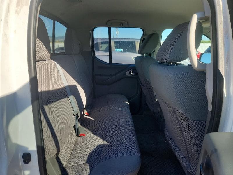 2017 NISSAN FRONTIER SV 10
