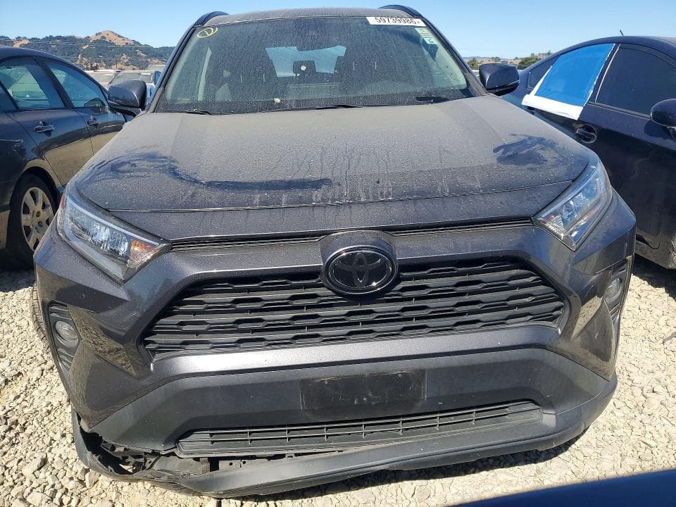2021 TOYOTA RAV4 XLE 5