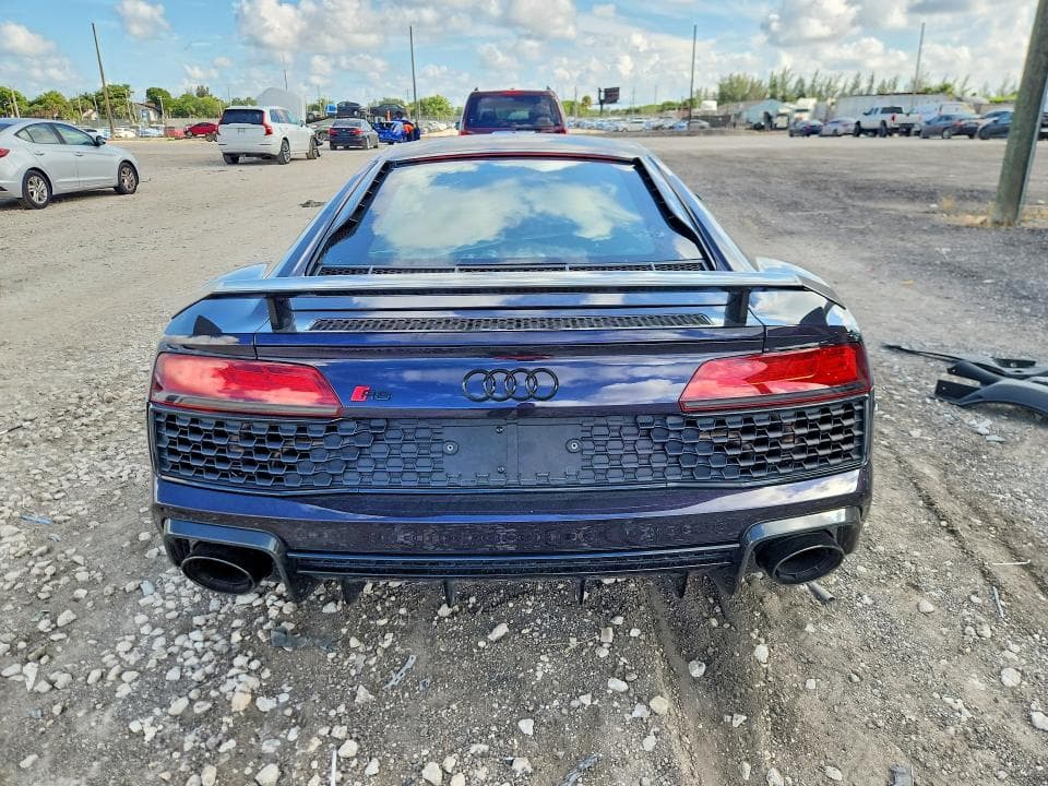 2022 AUDI R8 6