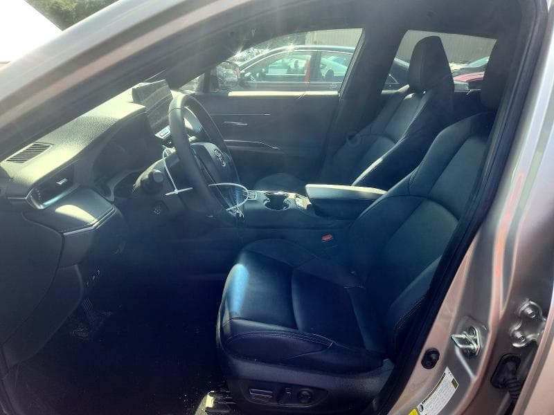 2024 TOYOTA VENZA XLE 7