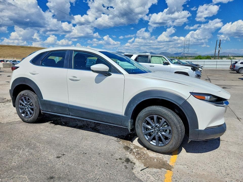 2025 MAZDA CX-30 4