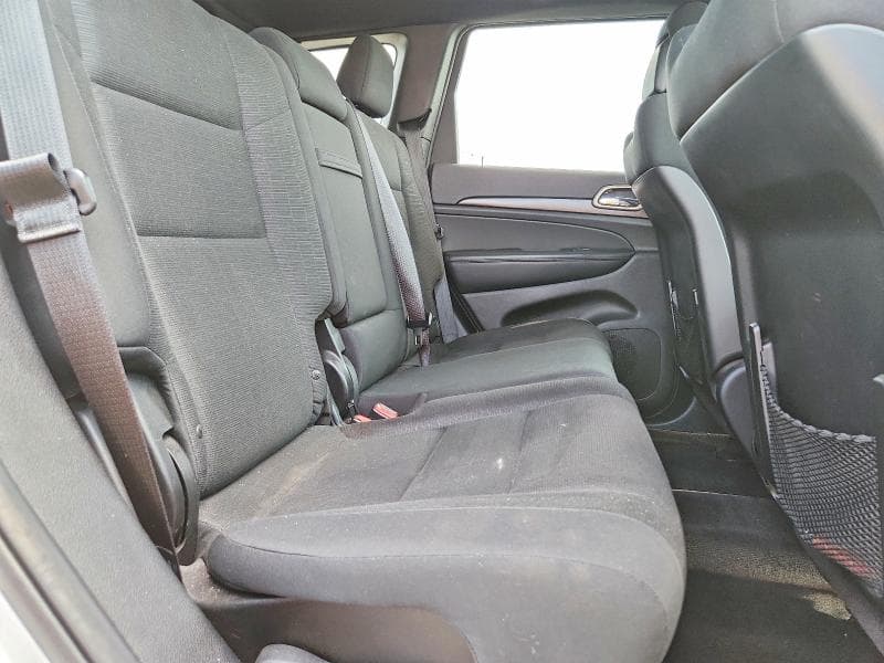 2017 JEEP GRAND CHEROKEE LAREDO 11