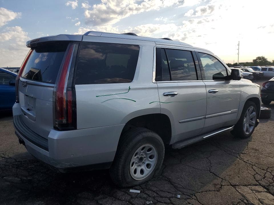 2018 CADILLAC ESCALADE LUXURY 3