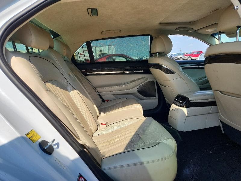 2017 GENESIS G90 PREMIUM 10