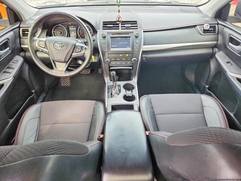 2017 TOYOTA CAMRY SE 8