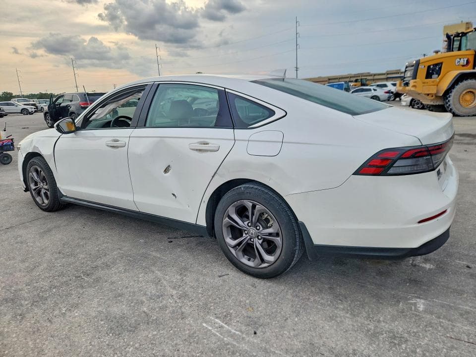 2023 HONDA ACCORD EX 2