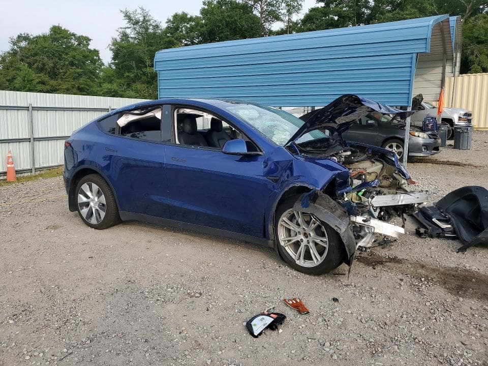 2021 TESLA MODEL Y 4
