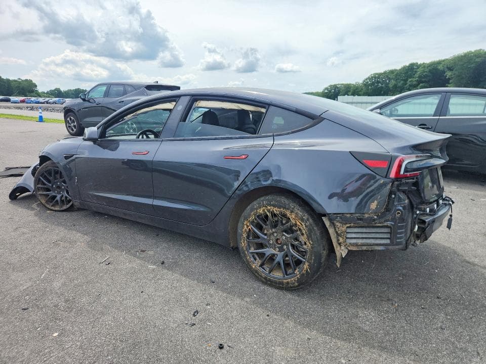 2024 TESLA MODEL 3 2